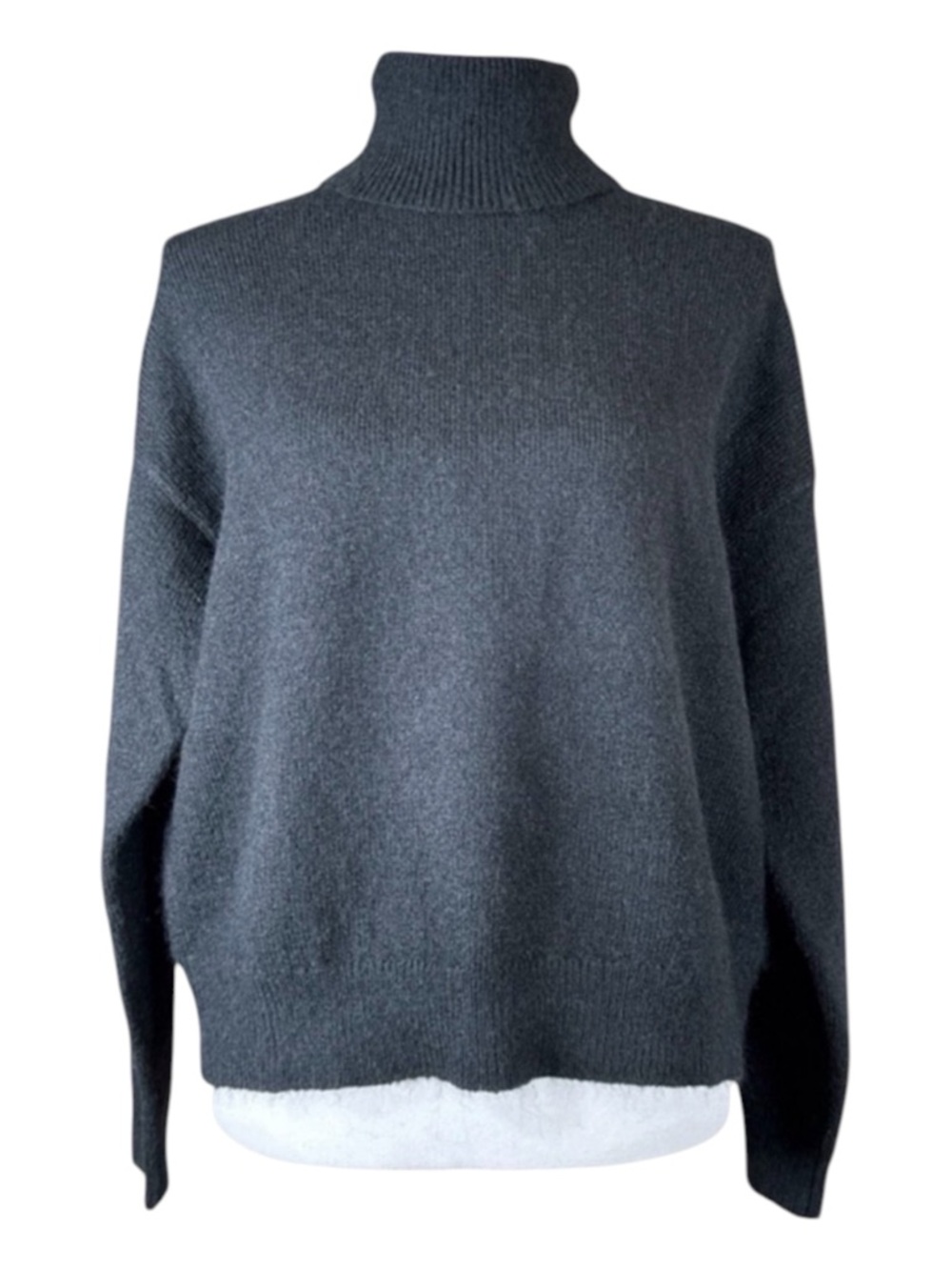 ON 34TH (Macy's) Long Sleeve Turtleneck Sweater in Black, Size M.